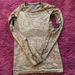 lululemon swiftly tech long sleeve(4)